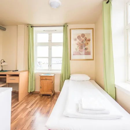 Toranes Guest house